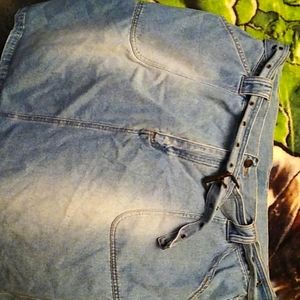 Clio ll Brand jean skirt 18